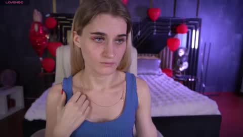 Snapshot of diamondnina chatting on February 24, 8:40 pm DiamondNina online show from February 24, 8:40 pm