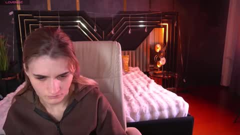 Snapshot of diamondnina chatting on March 8, 2:04 am DiamondNina online show from March 8, 2:04 am