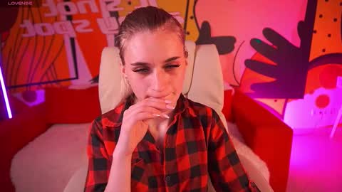 Snapshot of diamondnina chatting on March 24, 8:14 pm DiamondNina online show from March 24, 8:14 pm