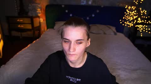 Snapshot of diamondnina chatting on April 13, 1:49 pm DiamondNina online show from April 13, 1:49 pm