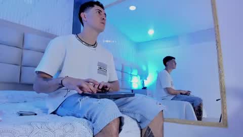 diamondss_1 online show from July 1, 8:30 pm