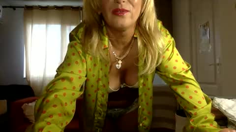 diana583578 online show from May 20, 4:24 pm