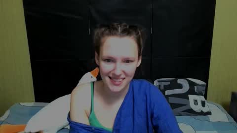 diana_back3 online show from February 13, 12:01 pm