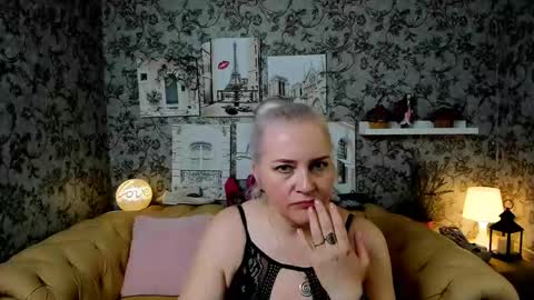 Di online show from May 4, 11:17 am
