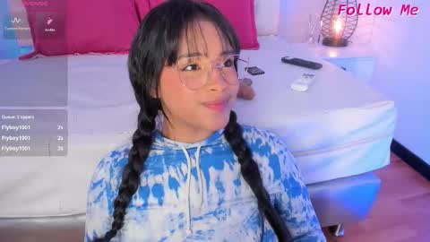 Snapshot of diana_clarck chatting on February 19, 10:39 pm Diana Tamayo online show from February 19, 10:39 pm