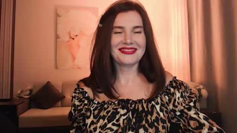 Diana DeLua online show from October 4, 6:17 pm