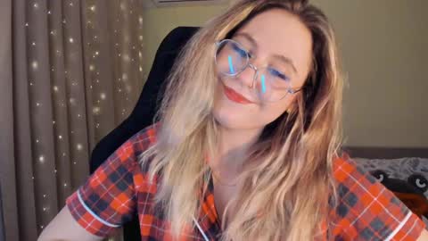 Snapshot of diana_floweri chatting on January 9, 12:09 pm Diana online show from January 9, 12:09 pm