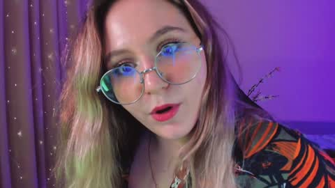 Snapshot of diana_floweri chatting on January 16, 1:14 pm Diana online show from January 16, 1:14 pm