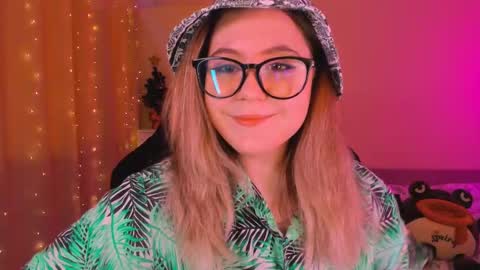 Snapshot of diana_floweri chatting on February 9, 9:47 am Diana online show from February 9, 9:47 am