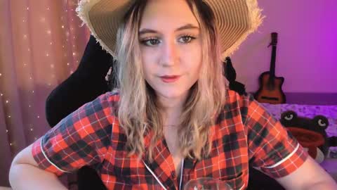 Snapshot of diana_floweri chatting on February 14, 9:34 am Diana online show from February 14, 9:34 am