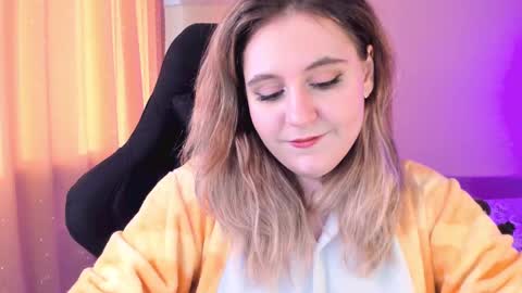 Snapshot of diana_floweri chatting on February 16, 1:38 pm Diana online show from February 16, 1:38 pm