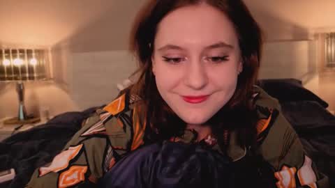 Snapshot of diana_floweri chatting on November 2, 2:47 am Diana online show from November 2, 2:47 am