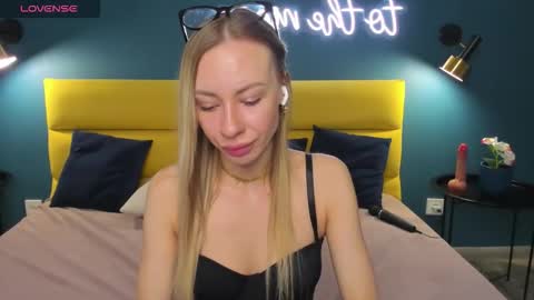 Diana  online show from September 27, 1:32 am