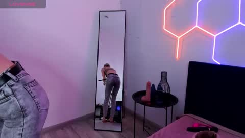 Diana  online show from November 23, 1:27 am