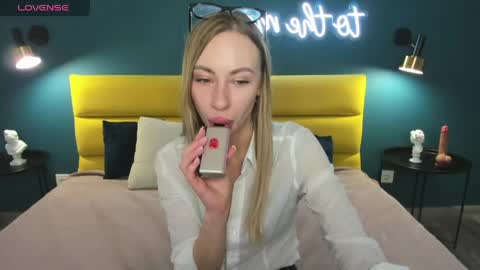 Diana  online show from May 14, 8:54 am