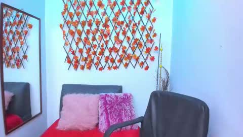 Diana online show from February 10, 3:32 pm