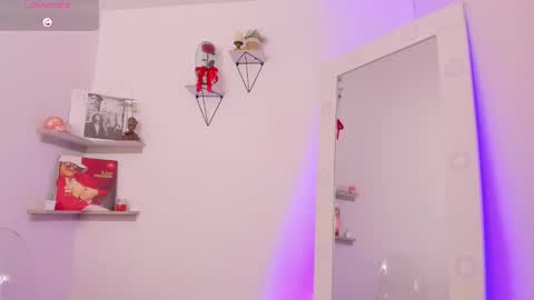 Diana White  Dahiana online show from February 6, 2:44 am