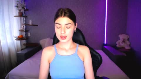 DIANA  online show from May 18, 1:06 pm