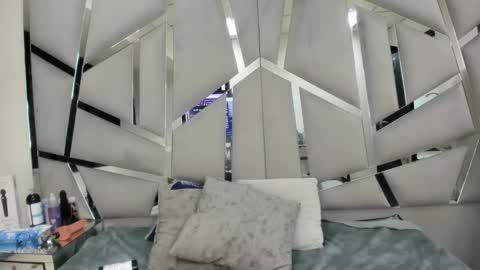 Snapshot of dianarous chatting on December 11, 7:20 am dianarous online show from December 11, 7:20 am