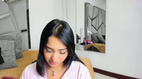 Snapshot of dianarous chatting on October 16, 2:45 am dianarous online show from October 16, 2:45 am