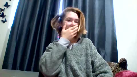 Snapshot of dianarussell864 chatting on September 24, 11:13 am dianarussell864 online show from September 24, 11:13 am