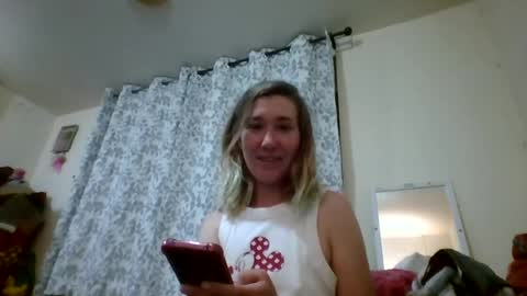 Snapshot of dianarussell864 chatting on July 3, 7:26 am dianarussell864 online show from July 3, 7:26 am