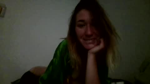 Snapshot of dianarussell864 chatting on August 2, 10:14 am dianarussell864 online show from August 2, 10:14 am