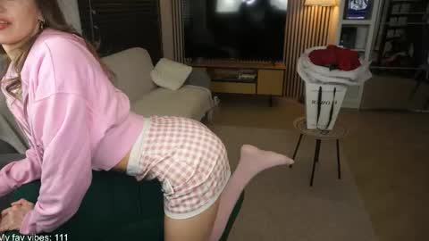 dianastar18 online show from March 2, 8:48 pm