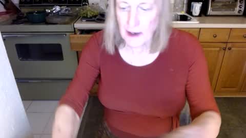 dianatglady online show from February 18, 6:53 am