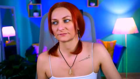 dianatorrens online show from February 19, 8:10 am