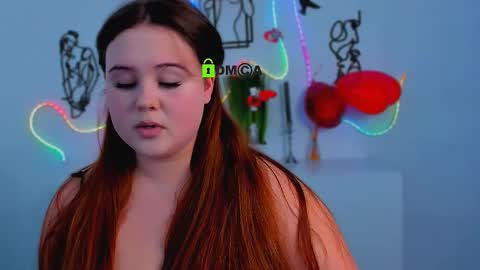 diara ti online show from February 12, 11:38 am