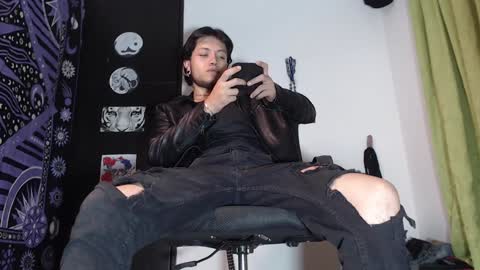 DICAPRIO online show from December 16, 1:53 am