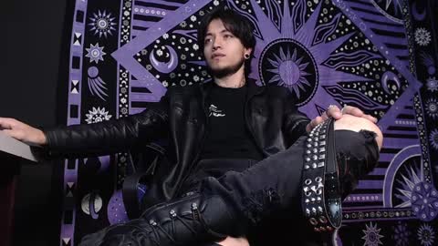 DICAPRIO online show from January 30, 5:06 pm