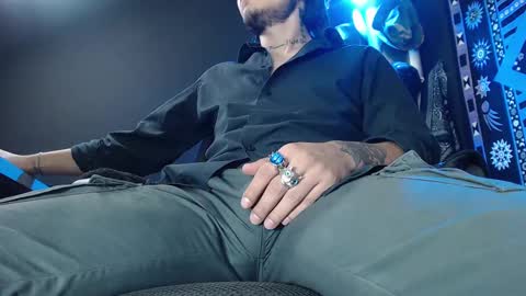 DICAPRIO online show from February 25, 7:25 pm