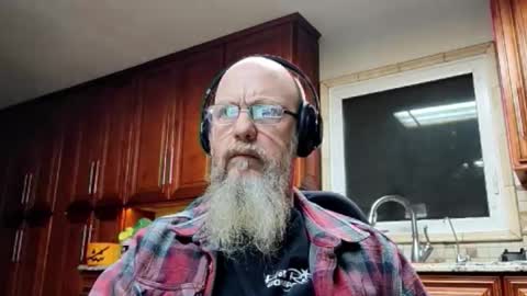 Snapshot of dick_feelsgood chatting on October 23, 11:31 am Dick Feelsgood online show from October 23, 11:31 am