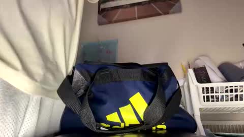 Snapshot of dickemdown93est chatting on February 19, 9:00 pm dickemdown93est online show from February 19, 9:00 pm