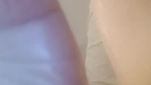 dickielee306251 online show from November 9, 4:00 am