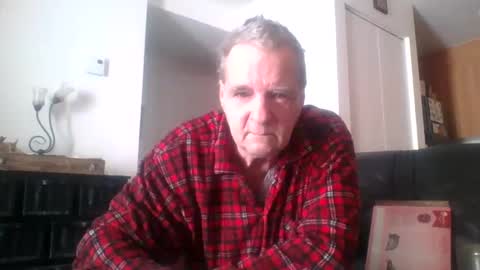 Snapshot of dickwinner0000 chatting on February 11, 2:35 pm Dickwinner0000 online show from February 11, 2:35 pm