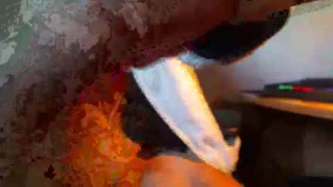 Snapshot of didiouxxx chatting on December 15, 11:34 am didiouxxx online show from December 15, 11:34 am