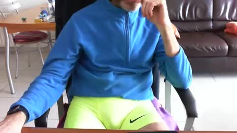 didonc from france..... online show from April 1, 1:41 pm