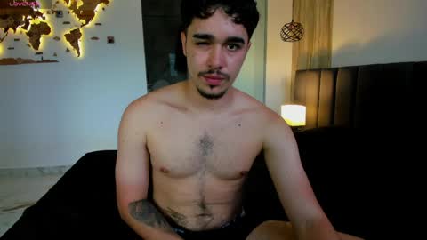 diego_leblanc online show from May 5, 8:28 pm
