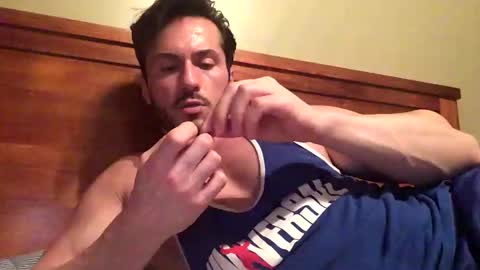 Snapshot of diegodavids chatting on February 9, 11:15 pm diegodavids online show from February 9, 11:15 pm