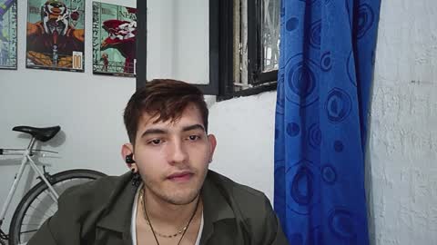 Snapshot of diegorogue_ chatting on January 5, 10:40 pm Diego rogue online show from January 5, 10:40 pm