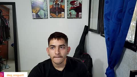 Snapshot of diegorogue_ chatting on January 23, 9:39 pm Diego rogue online show from January 23, 9:39 pm