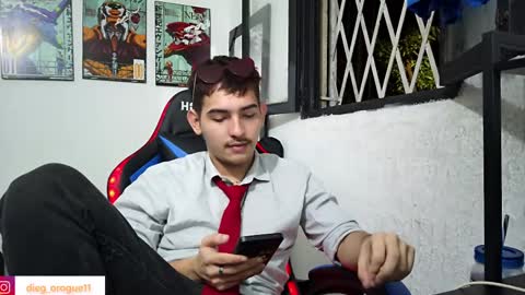 Snapshot of diegorogue_ chatting on February 16, 6:21 am Diego rogue online show from February 16, 6:21 am