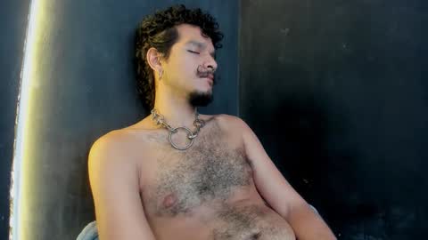 diemond_latinx98 online show from December 13, 8:04 pm