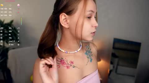 Elwyna online show from October 24, 6:48 pm