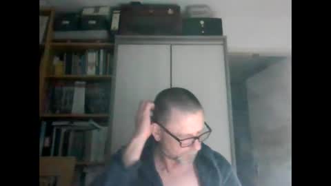 dierenfeld online show from January 13, 1:45 am