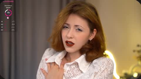 Snapshot of dietmountaindew_ chatting on December 10, 3:12 pm Sophie online show from December 10, 3:12 pm