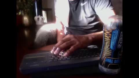 Snapshot of digitalpimpn chatting on May 18, 10:54 am The Digital Pimp.... online show from May 18, 10:54 am